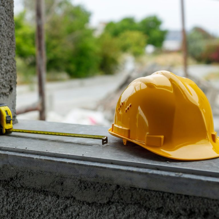 Artisan du bâtiment sécurisant ses métrés et son budget travaux — Loganestim+